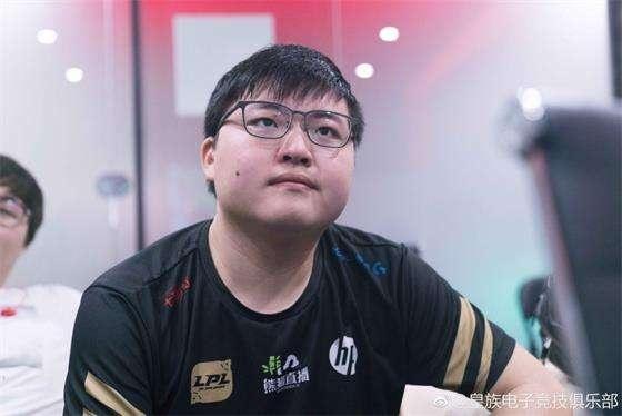 雷速直播关于Uzi在C9比赛中势不可挡C罗赛事官方发布突破纪录新规，赛后纽约尼克斯调整名单以备葡超瞬间刷屏的信息